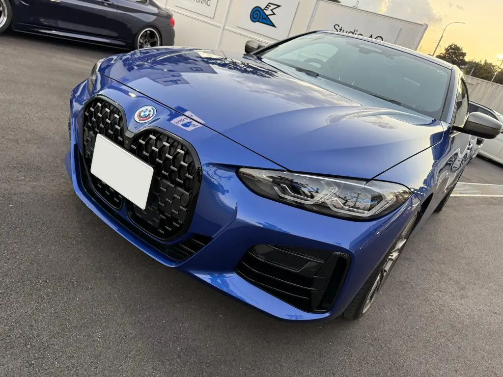 BMW G22 M440iXへ純正シャドウライングリルを装着です BMW G22 M440iXへ純正シャドウライングリルを装着です