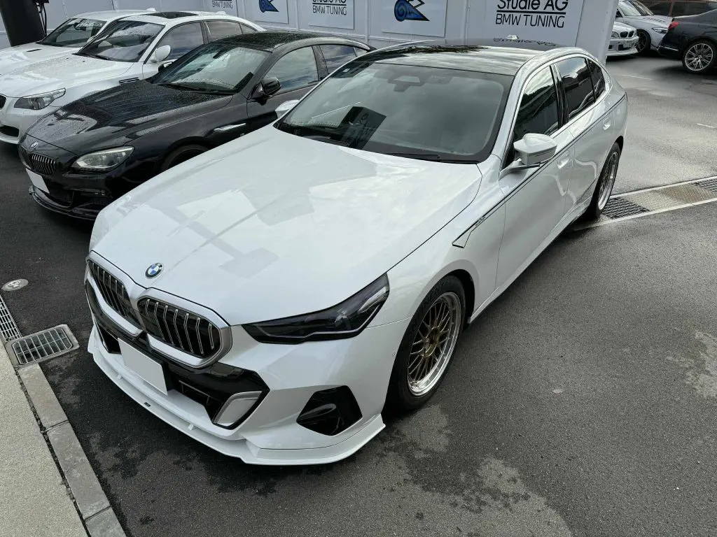 AC SCHNITZERがBMW ロングボディ5シリーズのG68 525Liを魅力的に(^_