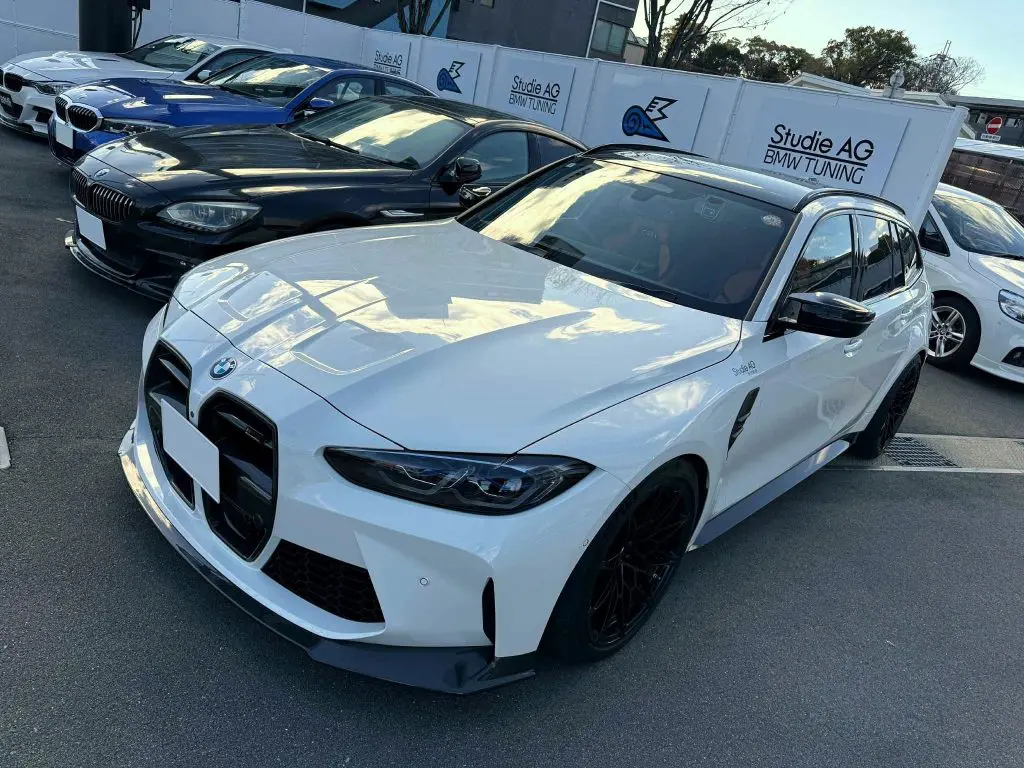 早速end.ccカーボンフロントスポイラー＆カーボンキドニィグリルをBMW