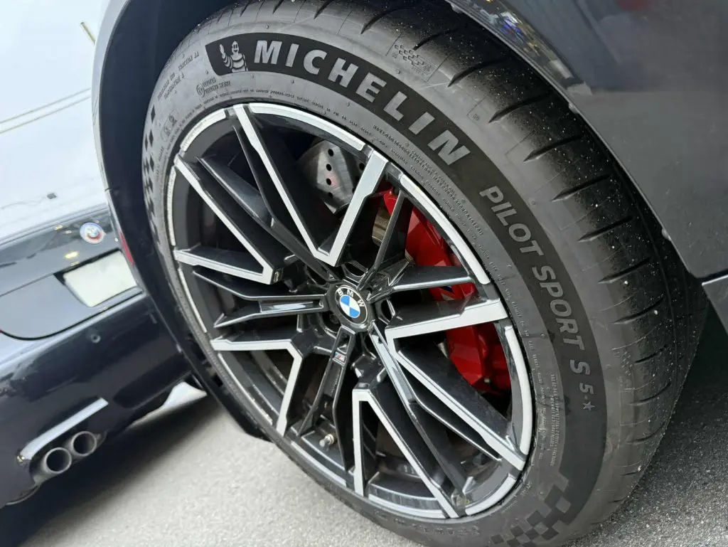BMW530Mスポーツ純正Mホイール➕ミシュラン BMW純正認証タイヤもスタディで！G90 M5へミシュランパイロット
