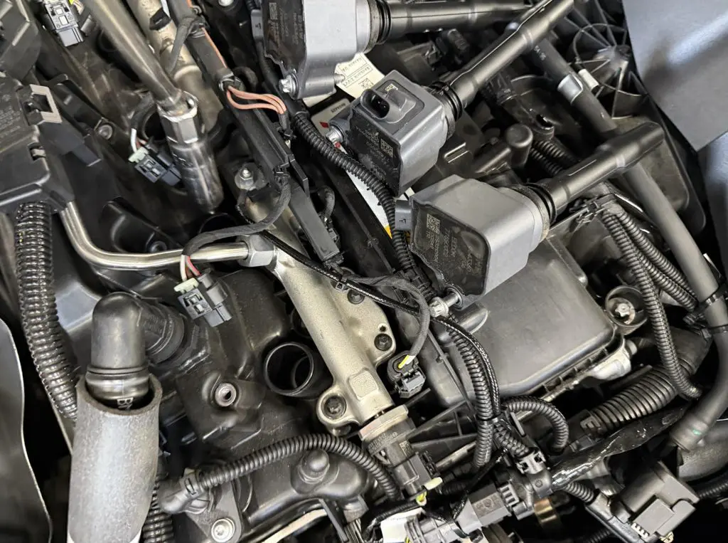 BMW B58エンジン搭載のG29 Z4 M40iにもHKS SUPER FIRE RACING