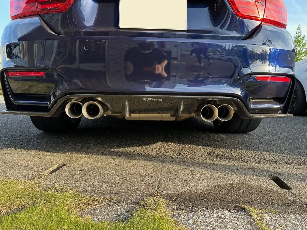 LIGHTWEIGHT Performance エキゾーストでBMW F82 M4が清々しいSoundに