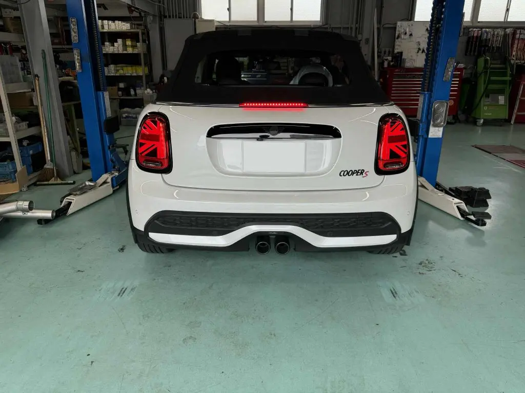 MINI F57LCI CooperSへREMUS装着！炎のサウンドREMUSマフラーも神戸店