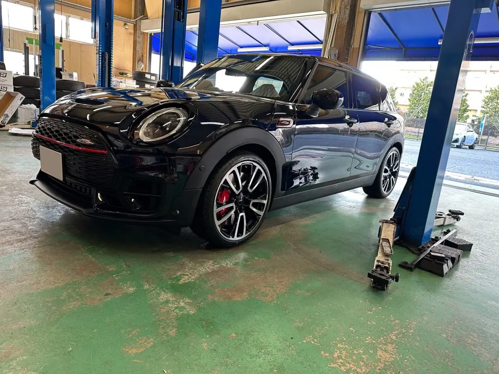 走りが楽しいMINI F54LCI JCWにもKW V3サスペンションキット