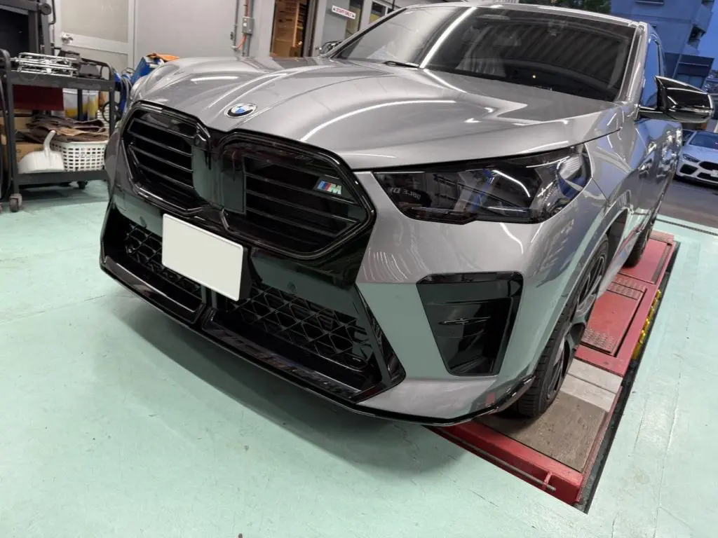 【純正】BMW X2 xDrive20i キドニーグリル BMW U10 X2 ブラック グリル アイコニックグロー | Wright