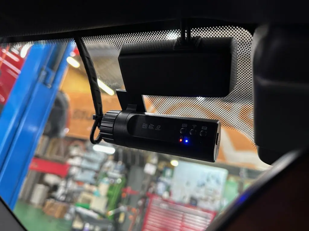 ご納車ホヤホヤのELECTRICなBMW U11 iX1の登場でございます(^_