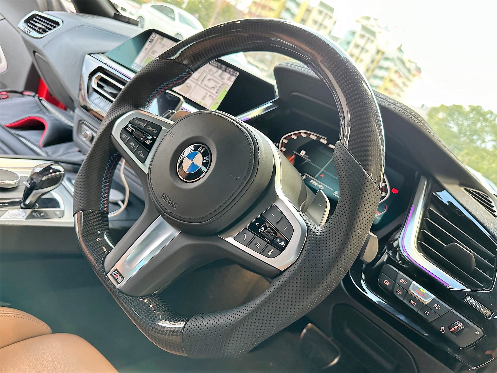 VERSPIELTカスタムステアリングのSpecial-VersionをBMW G29 Z4 M40iへ