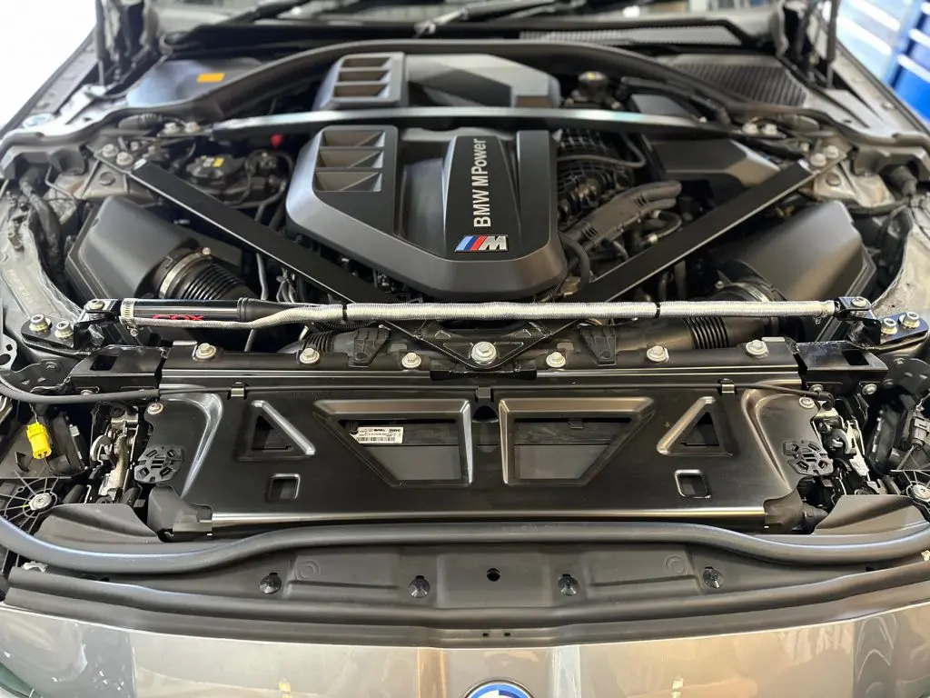 最新作YAMAHA&COXボディダンパーをBMW G80 M3へ装着いただきまし 最新作YAMAHA&COXボディダンパーをBMW G80 M3へ装着いただきまし