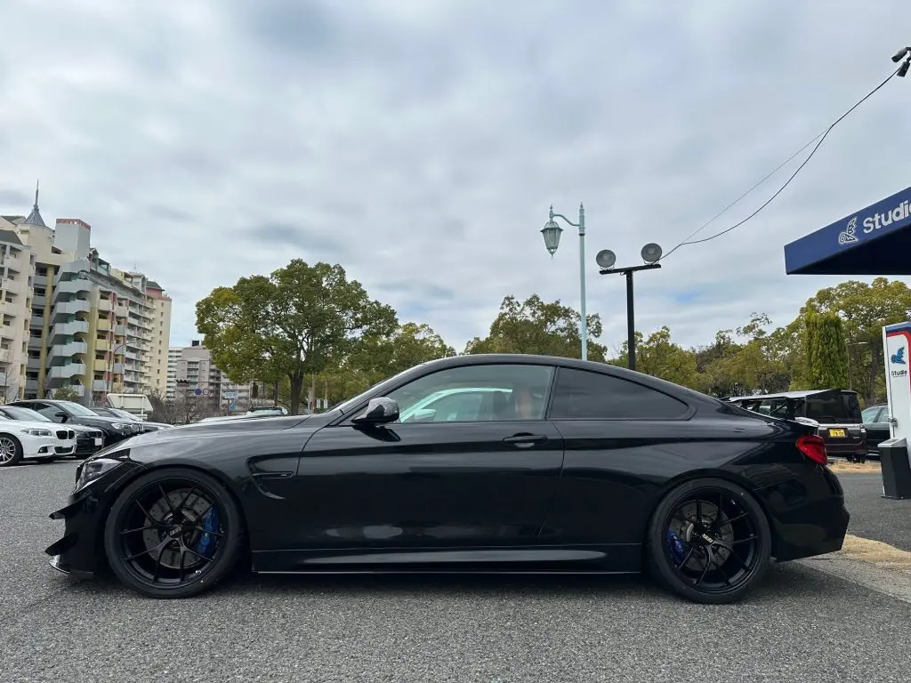 YOKOHAMA ADVAN NEOVA AD09をBMW F82 M4へ装着です(^_^)v | Studie
