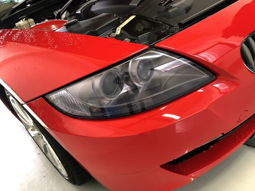 スタディ福岡にてダイヤモンドスウェルヘッドライトフィルムをBMWに施工しております!