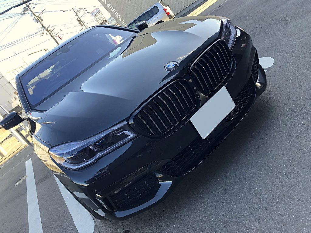 スタディ福岡にてダイヤモンドスウェルヘッドライトフィルムをBMWに施工しております!