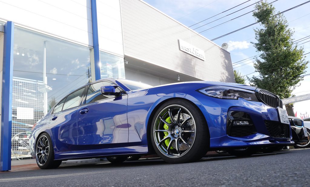 今週末は東京店にてBMWイジりに必須の超人気アイテム大集合。デモカーG20x2台試乗会も開催ッ!