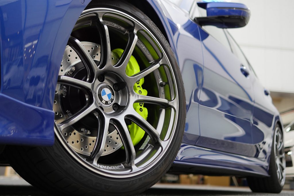 今週末は東京店にてBMWイジりに必須の超人気アイテム大集合。デモカーG20x2台試乗会も開催ッ!
