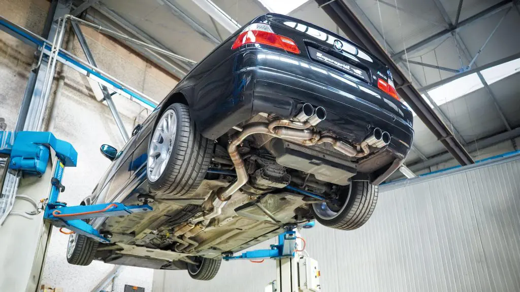 老舗Super SprintからBMW E46M3用の新作マフラーが登場！！ | Studie