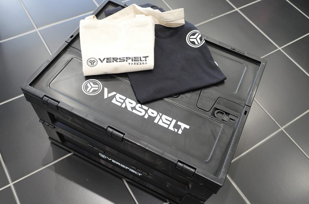 VERSPIELT オリジナルコンテナボックス&Tシャツ&エコBAG
有限会社 SF I