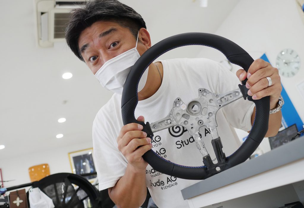 ステアリングは新しいほうがイイ!