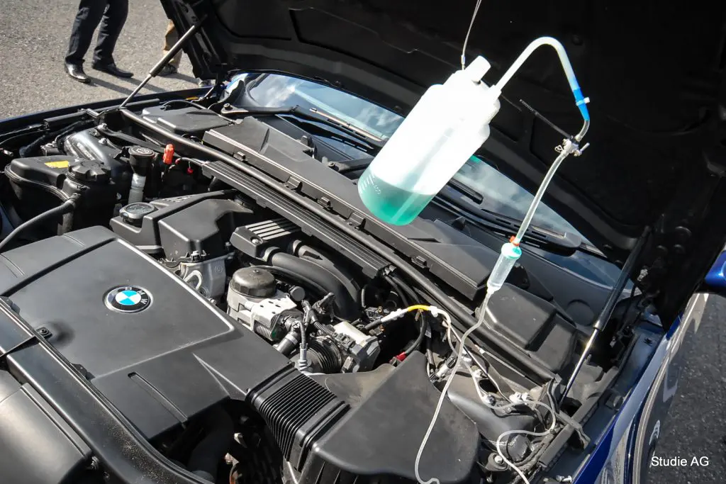 WAKO'S RECS点滴でBMWガソリンエンジンをクリーンに(^_-)