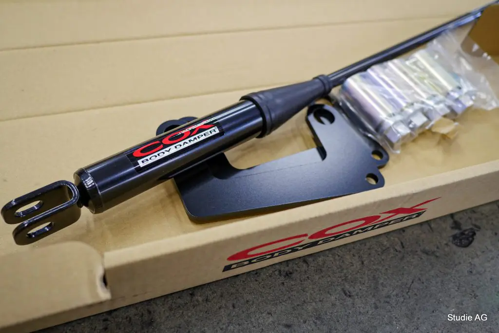 初めて自分のBMWにCOX BODY DAMPERを装着して感動したときの話