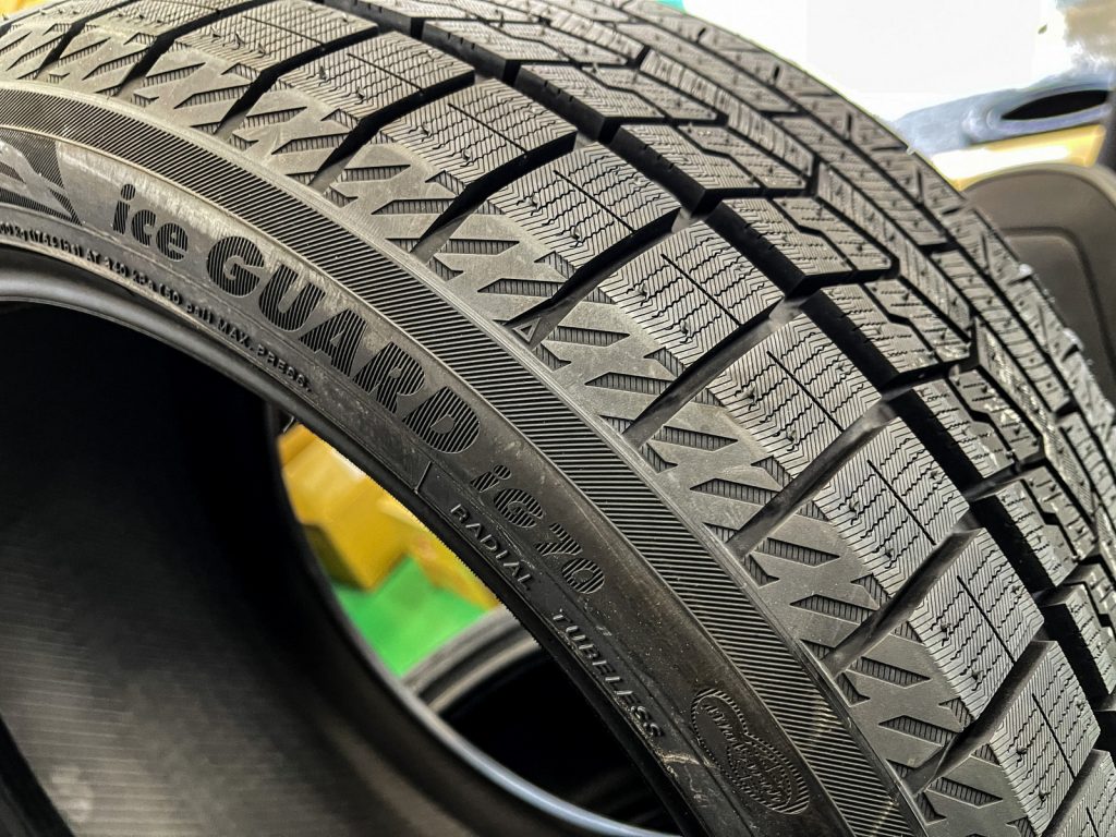 yokohamaタイヤIG70 スタッドレス