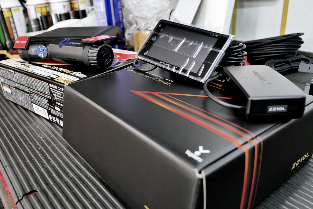 YUPITERU レーザーレーダー探知機Z210LとTW90diドライブレコーダーをBMW G21ツーリングに装着