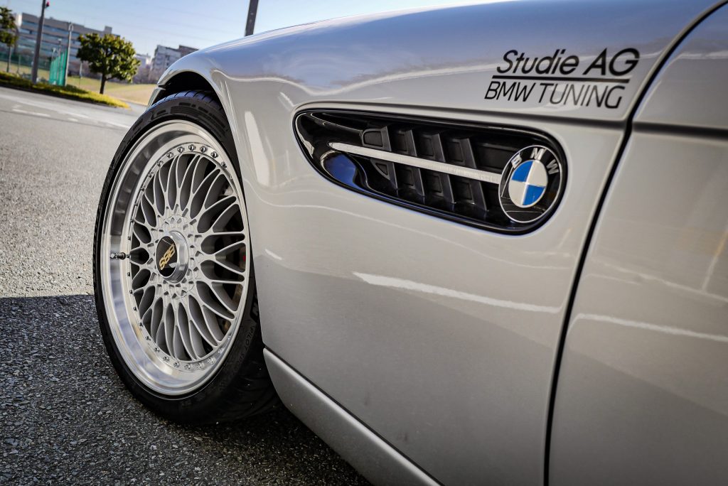 BMW Z8にBBS Super RS20インチ