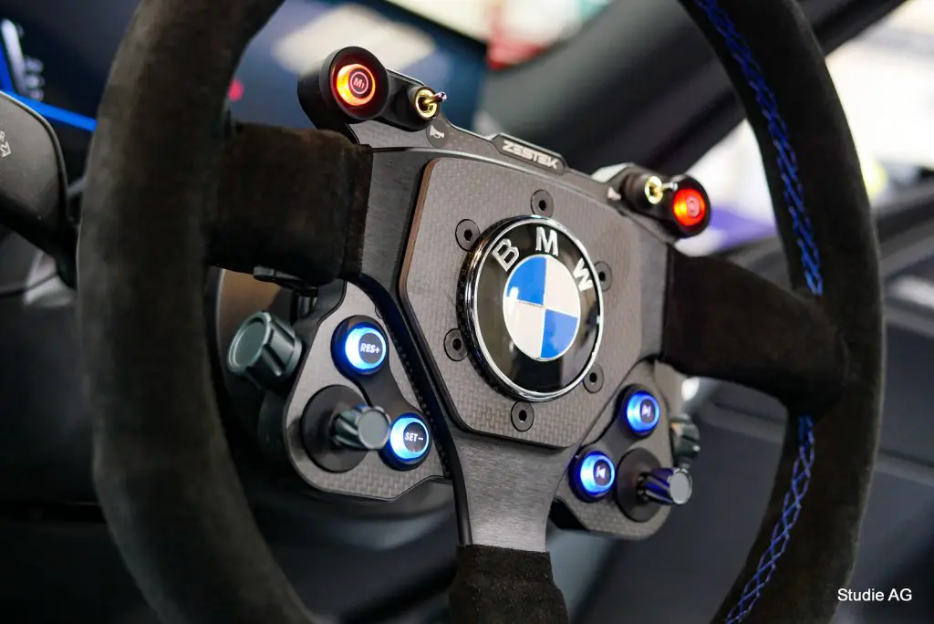 レーシーに！そして使い勝手良く♪ZESTEK BOSS KITをBMW G87 M2へ(^_-)