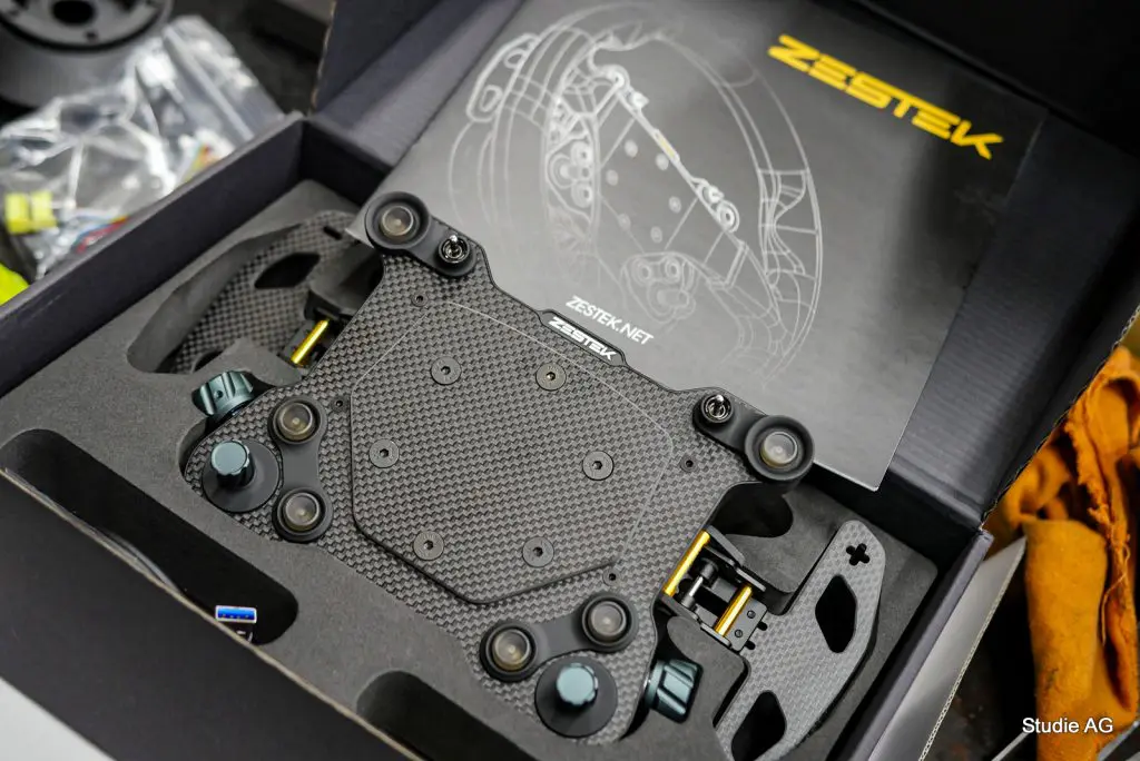 レーシーに！そして使い勝手良く♪ZESTEK BOSS KITをBMW G87 M2へ(^_-)